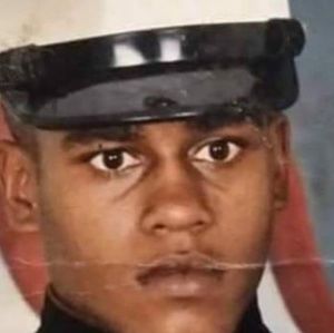 Meet your Posher, Adrian